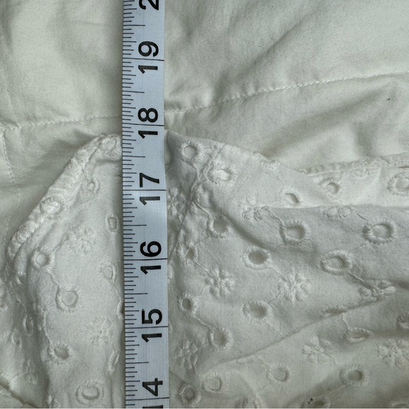 LACEY WHITE CROPPED TANK TOP - Picture 6 of 6